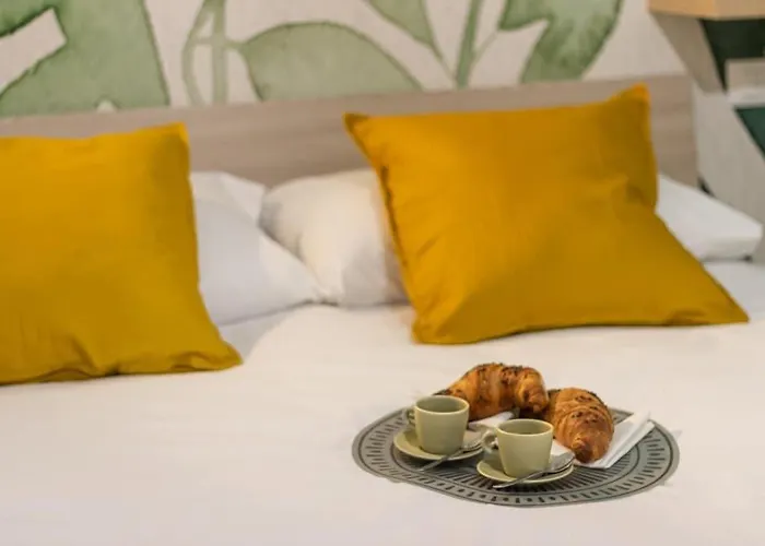 Airport Area With Free Parking