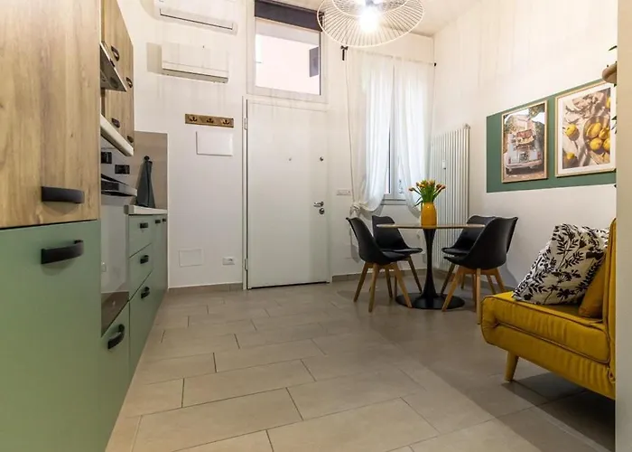 Airport Area With Free Parking