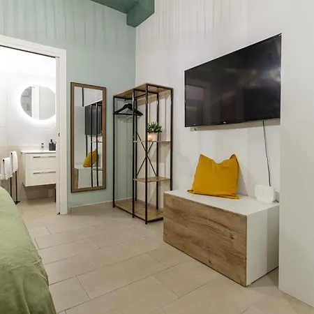 Airport Area With Free Parking