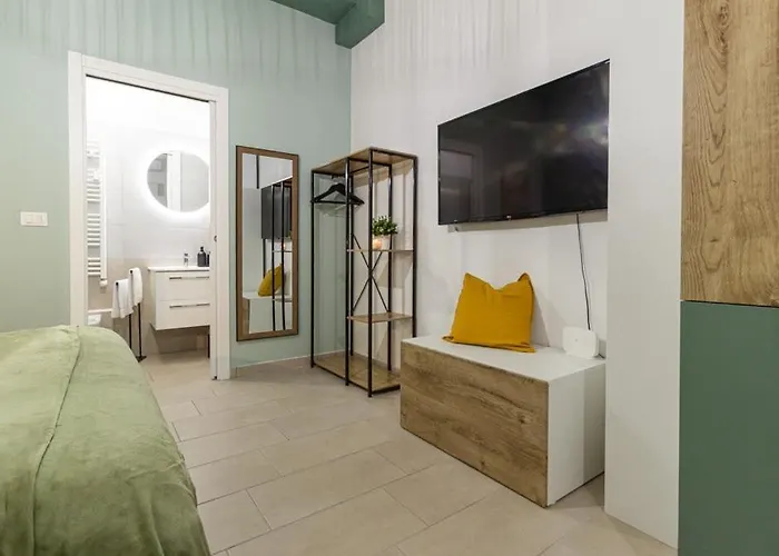 Airport Area With Free Parking